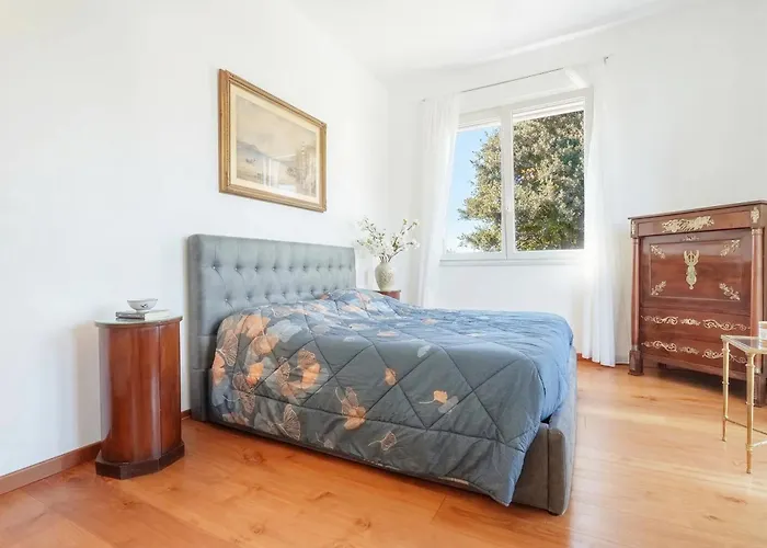Villa Bianca A Few Steps By The Sea With Exclusive Garden & Jacuzzi